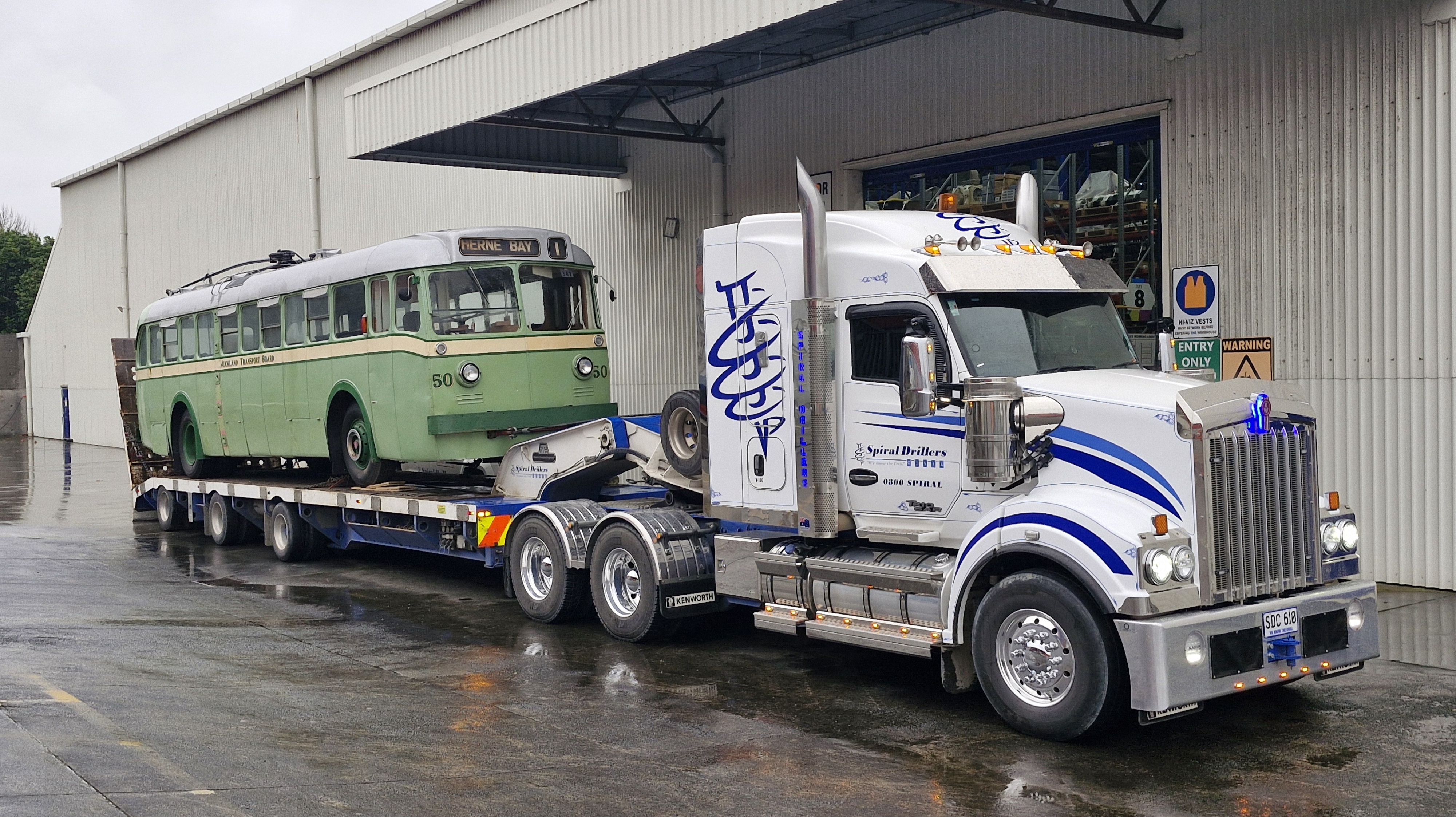 trolly-bus-transport-2024.jpg