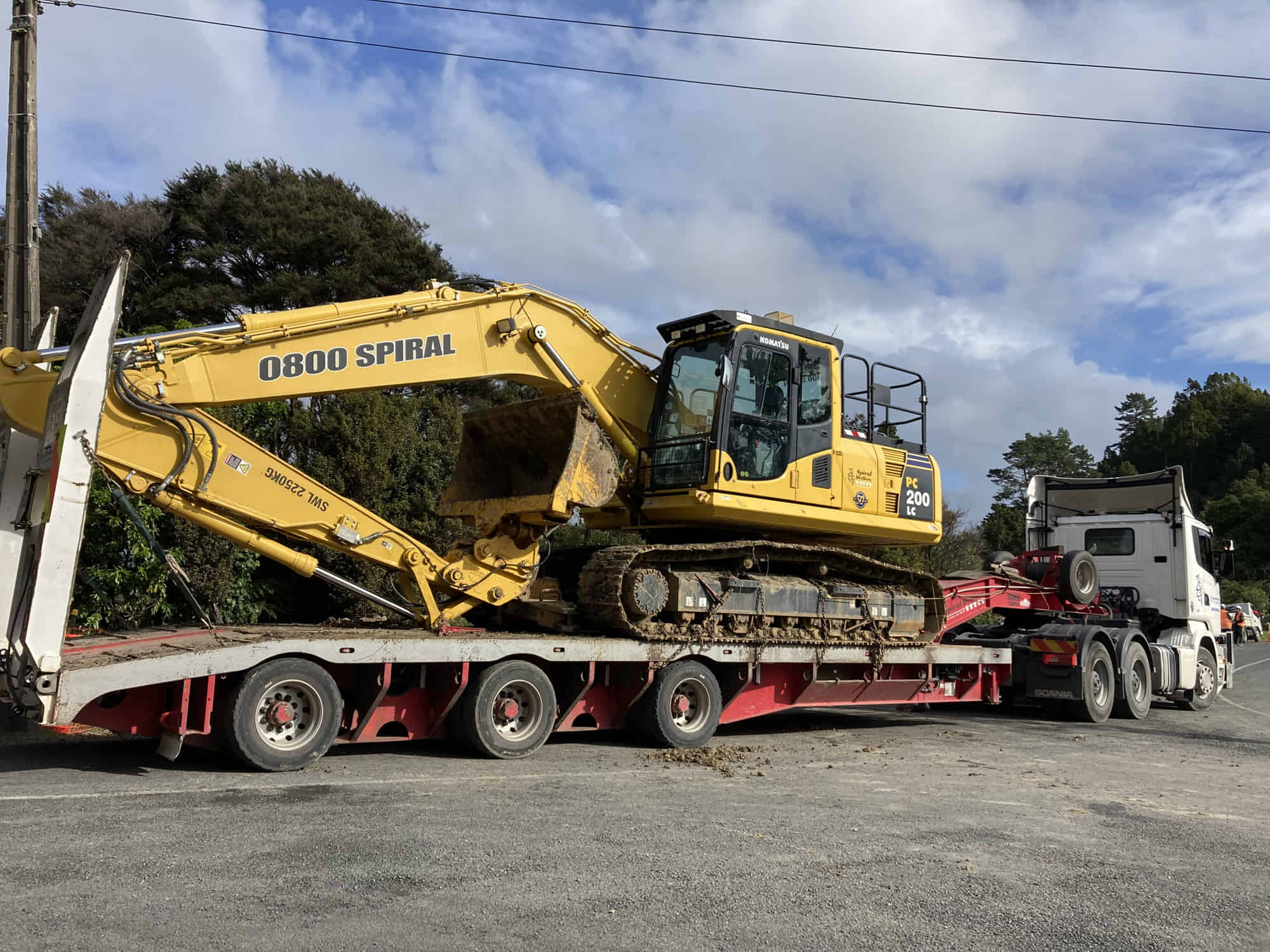 scania-digger-load.jpg